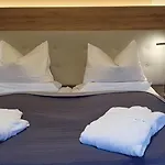 Struck & Hotel Attendorn