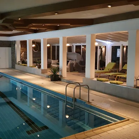 Struck & Отель Аттендорн